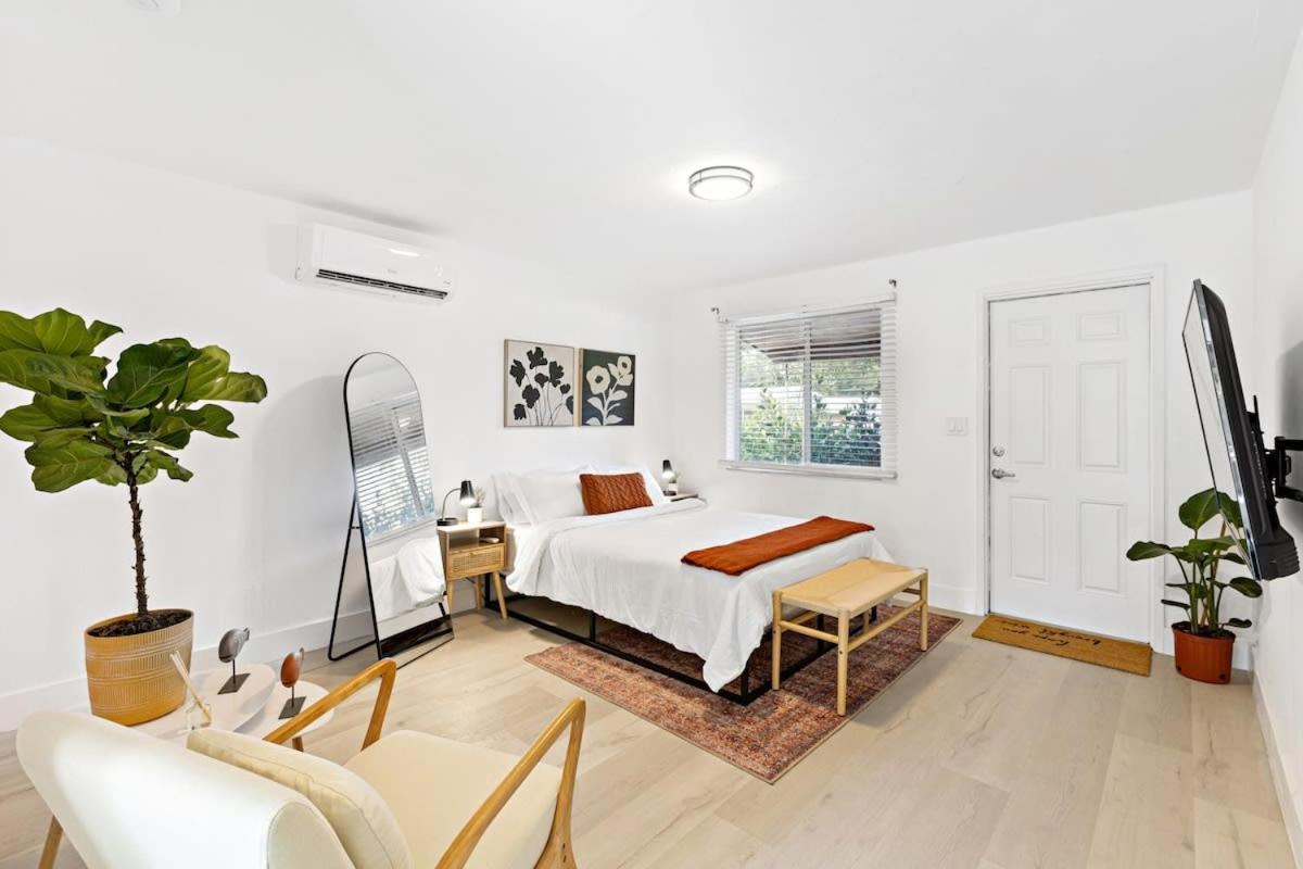 Lovely Rental Unit With Free Parking On Premises フォート・ローダーデール エクステリア 写真